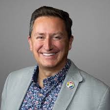 Sharon Mola's Instagram, Twitter & Facebook