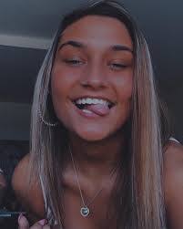 Emma Graber's Instagram, Twitter & Facebook