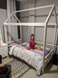 I used the railing from our old crib and cut it to build new bed rails for the twin beds that i made last time. How To Build A Stunning Toddler House Bed Frame