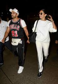 Deepika Padukone And Ranveer Singh Spotted At Mumbai Airport Deepika Ranveer Deepika Padukone Ranveer Singh