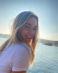 She started playing tennis at the age of 7. Paula Badosa On Twitter Feeling Good