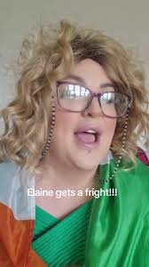 Elaina gets a fright!🤣🤣🤣#itsjaners #lipsyncing #lipsyncchamp  #lipsyncbattle #tricolour #elainemaxwell #elaine #janers #stpatricksday  @Elaine maxwell