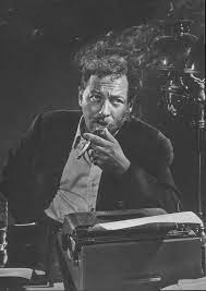 Yousuf Karsh Perhaps The Most Iconic Portrait Photographer Of All Time Dpc Digital Photography Courses Yousuf Karsh Iconic Portraits Tennessee Williams