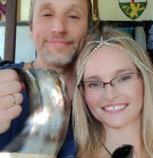 Amber Estes (@amber.depealestes) • Facebook