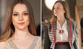 Sezonu 2018'de netflix'te gösterime girer girmez, i̇spanya'daki bir grup özel lisenin dumanı tüten genç dram. Elite On Netflix Cast Who Is Ester Exposito Who Plays Carla Tv Radio Showbiz Tv Express Co Uk