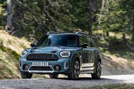 The owner's manual and the driver's guide should be considered a permanent part of this vehicle. Mini Brand