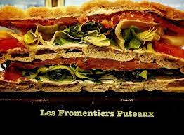 Sandwich Suedois Au Saumon Fume Les Fromentiers Puteaux Swedish Sandwich With Smoked Salmon Les Fromentiers Puteaux Saumon Fume Saumon Sandwich