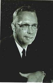 Dr William Roscoe “W.R.” Estep Jr. (1920-2000)