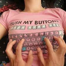 B jolok dalam kereta twitter. Puteri Natasha Putashaa Twitter