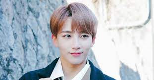 Discover its members ranked by popularity, see when it formed, view trivia, and more. Yoon Jeonghan Wiki 2021 Net Worth Height Weight Relationship Full Biography Pop Slider