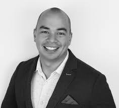 Ellen Driesen's Instagram, Twitter & Facebook