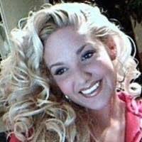 100+ perfiles de «Emilee»