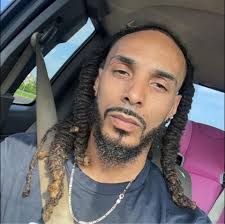 This is some Kobe Bryant energy. Ant literally just shot over 3 dudes 😭 HE  NOT PASSING THAT B 😭