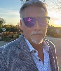 Eric Kirkham's Instagram, Twitter & Facebook