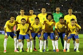 Sie repräsentiert den brasilianischen fußballverband, die confederação brasileira de futebol (c.b.f.), auf internationaler ebene bei freundschaftsspielen und internationalen turnieren. Brasil X Uruguai Selecao Brasileira Neymar Jr Neymar World Cup