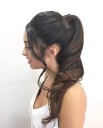 The delicate beautiful hairstyle is also a favorite for sunday brunches and is a complete saviour for curly hair. 30 Simple Ponytail Hairstyles For Everyday Sheideas