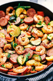 Cajun Shrimp And Sausage Vegetable Skillet Is The Best 20 Minute Meal Packed With Awesome Cajun Flavor With Sh Healthy Recipes Healthy Eating Keto Diet Recipes