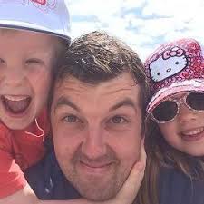 Wayne Chalmers (@SnakeyChalmers)