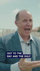 LIVING ON THE WATER IN SW FLORIDA… What You Need To Know About Real Estate,  Boating and Location.