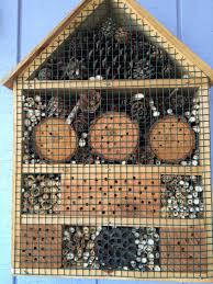 There a number of good tutorials on the internet on making mason bee houses. Home Sweet Home For Mason Bees Keeping Backyard Bees