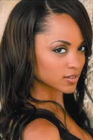 Belinda Bowen's Instagram, Twitter & Facebook