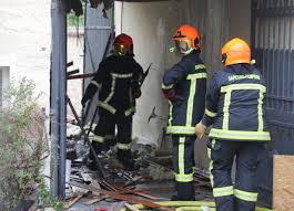 Photo Une famille sauvée des flammes par le système de sécurité ...