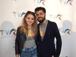 Ilinca comes from a family of musicians and she has been studying music since she was seven years old. Ilinca Si Alex Florea Au Plecat La Kiev Cum A ArÄtat Prima RepetiÈie Pentru Eurovision 2017 Tvmania Ro