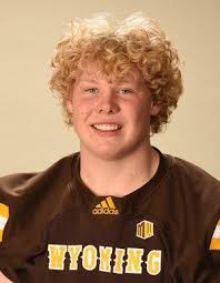 Crum making a push for playing time at offensive tackle