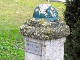 Defelice, (italian origin) a patronymic surname that starts with d derived from latin word felix meaning happy. That S Right I Come From A Family Of Elves What Your Italian Surname Says About You Sons Of Italy Blog