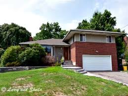 What Is A Split Level Home On Long Island Long Island House Split Level House House Rental