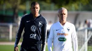 Voici les compositions officielles des deux équipes pour ce match qui se jouer Mbappe En Pointe Thauvin A Droite Et Digne En Defense Quel Onze Pour Les Bleus Face A L Islande Lci