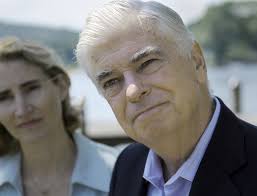 In Financial Disclosure Forms, Dodd's Irish Cottage Jumps In Value