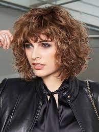 Hairstyles And Clothing To Create Female Business Looks Short Hair Styles Medium Curly Hair Styles Bob Haircuts For Women
