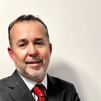 200+ perfiles de «Rickenberg»