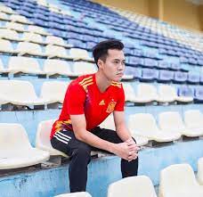 Nguyễn văn chung từng chia sẻ rằng vợ anh là một người khéo léo, tự lập, đảm đang, yêu gia đình và trẻ con. Nguyá»…n VÄƒn Toan Chang Cáº§u Thá»§ Vá»«a Ghi Ban Tháº¯ng Láº­p Nen Ki Tich Cho Ä'á»™i Tuyá»ƒn Viá»‡t Nam Táº¡i Asiad La Ai