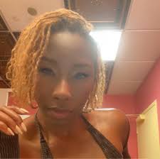 Ebony Bowden dans personnes