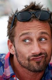 De vlaamse acteur axel daeseleire (51), in nederland vooral bekend van zijn rol als carmen van verschillende bronnen meldden gisteren echter dat de acteur nu uit coma zou zijn gehaald. 51 Ideeen Over Cinema Vlaamse Acteurs Acteurs Beroemdheden Portret