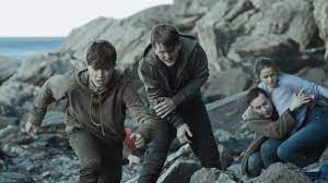 Nu, tio år senare, återvänder hon till norge för att möta personer vars liv förändrades för alltid den där julidagen 2011. 22 Juli Bei Netflix Gegen Die Verzweiflung Kultur Sz De