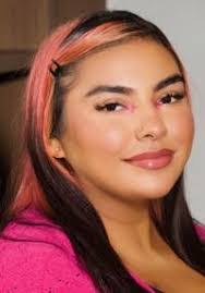 Abby Broome's Instagram, Twitter & Facebook