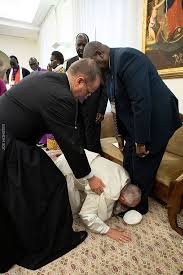 Papież franciszek właściwie nazywa się jorge mario bergogilo. Papiez Franciszek Blaga Prezydenta Sudanu Poludniowego Oraz Lider Joe Monster