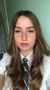 Amie Pearson's Instagram, Twitter & Facebook