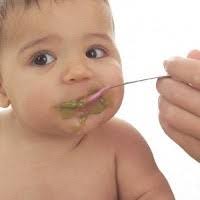 Mulailah makanan baru dengan uji coba. Bayi 6 12 Bulan Jangan Diberi Garam Gula Dan Buah Manis
