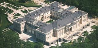 The area, which was found in the 1400s and developed at the beginning of the 19th century, was once home to india's billionaires. Top 5 Most Expensive Billionaire Homes In The World