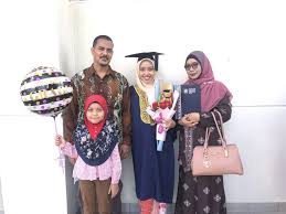 Kemahiran dalam menguasai teknologi maklumat dan komunikasi atau ict ini adalah amat penting. Demam Panas Sebelum Konvo Graduan Uitm Ini Dedah Cabaran Mengandung 8 Bulan Kisah Dunia
