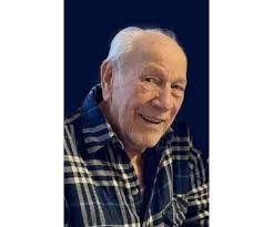 Paul Nichter's Instagram, Twitter & Facebook