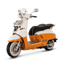 Peugeot Django Evasion Kopen Of Leasen Bij Scooterstore Betaald U De Beste Prijs Leverbaar In Rood En Geel Bromfiets Peugeot Vespa