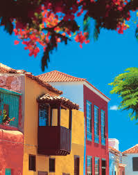 Vivez une expérience unique en privilégiant un circuit pas cher minutieusement sélectionné par nos experts. Travel Agency Canary Islands