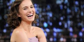 Natalie portman is a film actress, producer. Natalie Portman Hasn T Aged Since Her Star Wars Days Photos Huffpost Canada