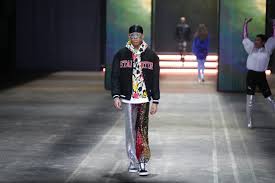 Paris, london, milan, moscow, ny, los angeles / when : Das War Die About You Re Fashion Week 2021 Alle Fashion Filme Der Live Produktion Jetzt Online About You