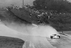 British formula one driver james hunt went head to head with the austria driver niki lauda in the season of 1976. Great Sporting Moments James Hunt Wins The World Championship Japanese Grand Prix Fuji 1976 The Independent The Independent